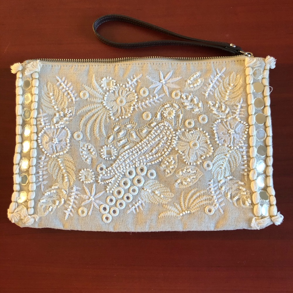 ✨3 for $40✨Tommy Bahama canvas wristlet.